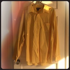 Yellow men’s dress shirt easy care classic fit